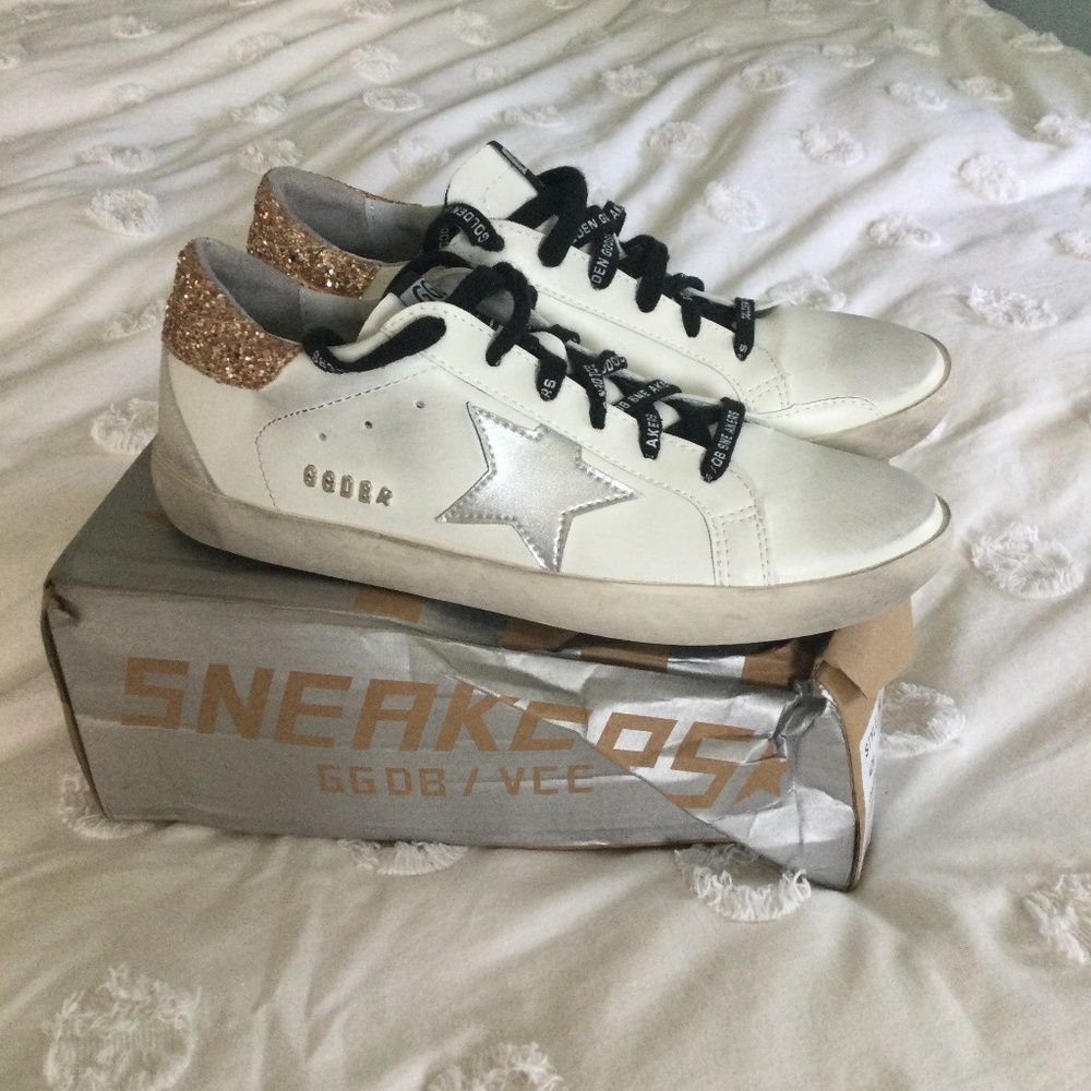 Golden Goose Sneaker 38 run large